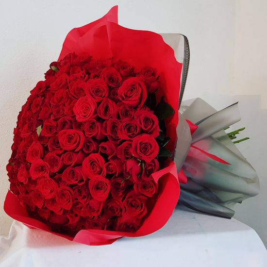 Regalar rosas a domicilio - Rosesland