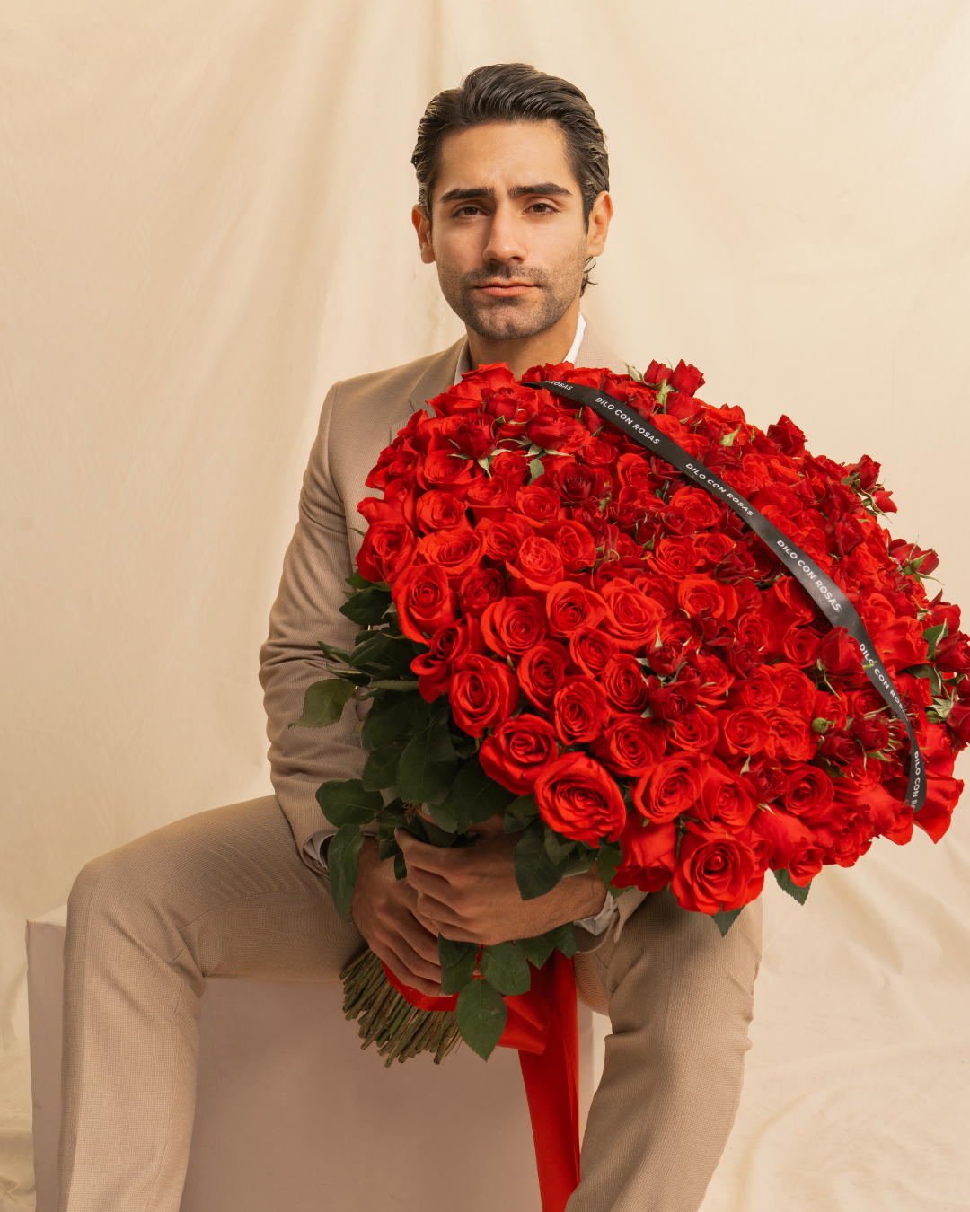 MEGA RAMO DE ROSAS